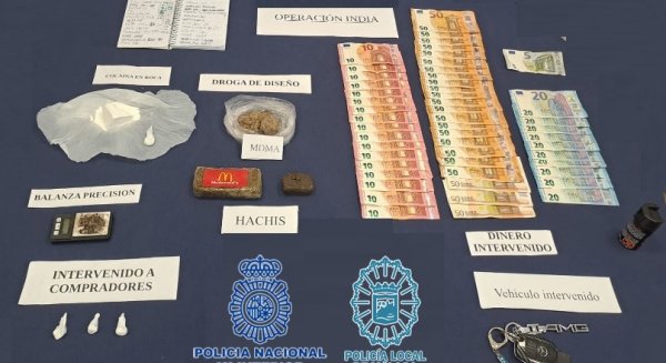 Desmantelado un punto de venta de drogas en un domicilio de Vistafranca en Málaga