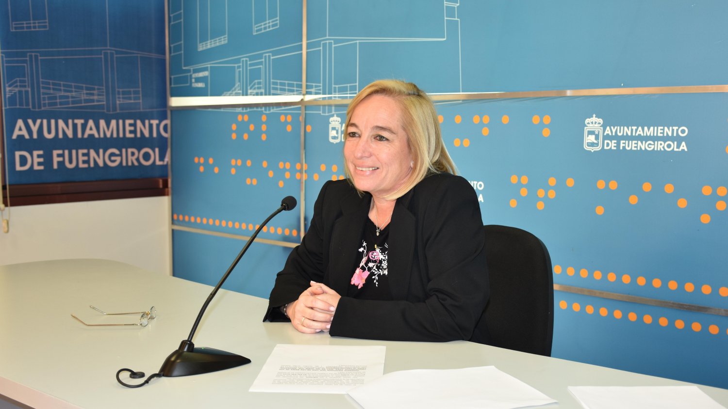Fuengirola mantiene para 2017 la bajada de los impuestos, tasas y precios públicos de años anteriores