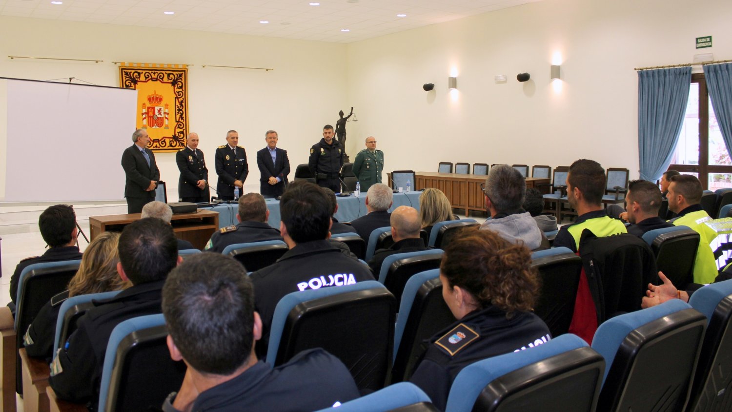 Estepona clausura el curso sobre las unidades de intervención policial