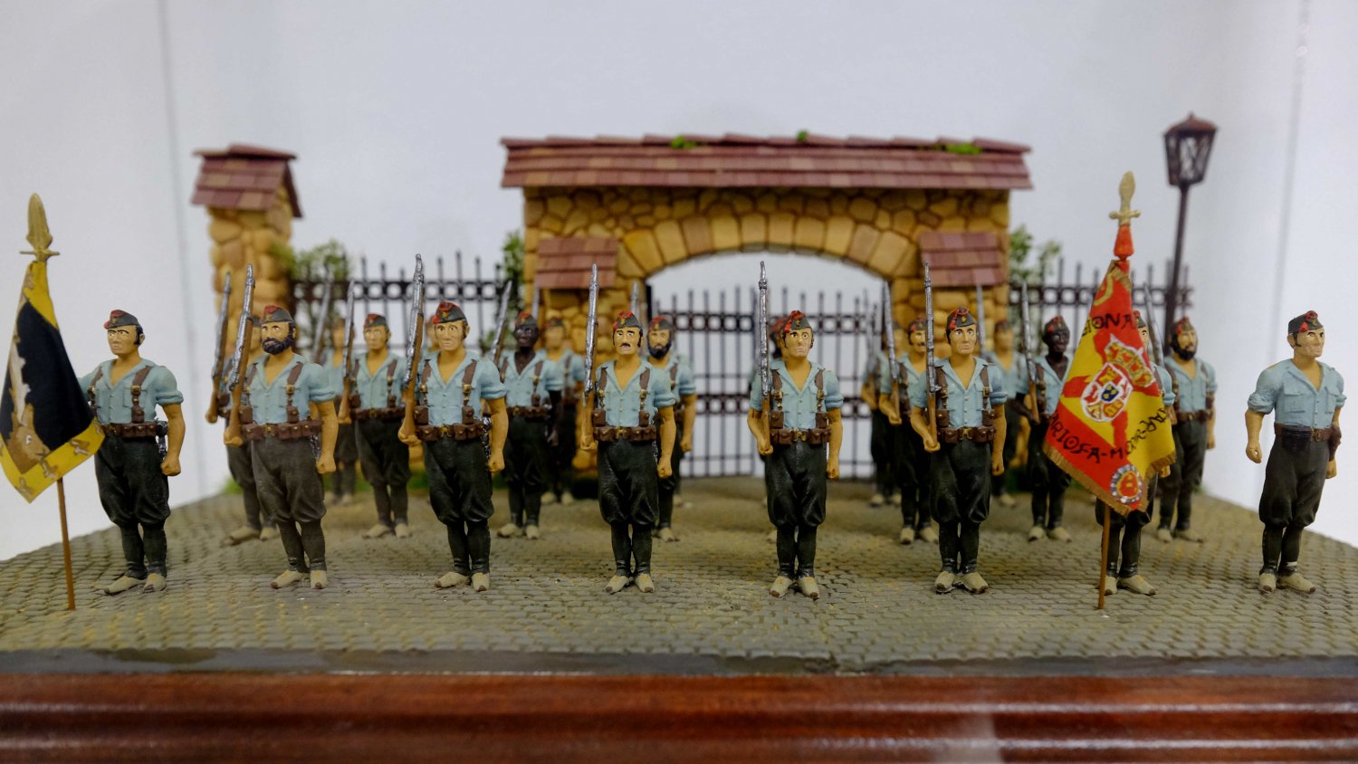 El Archivo Municipal expone una colección de soldados de plomo de miniaturistas malagueños