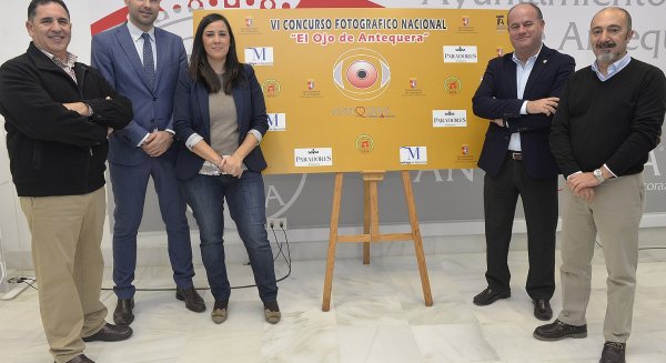 Grandes profesionales participan en un concurso fotográfico nacional en Antequera