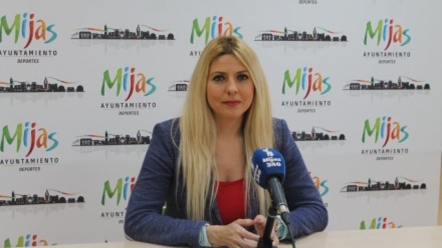 El PP de Mijas busca soluciones respecto a las becas de transporte universitario