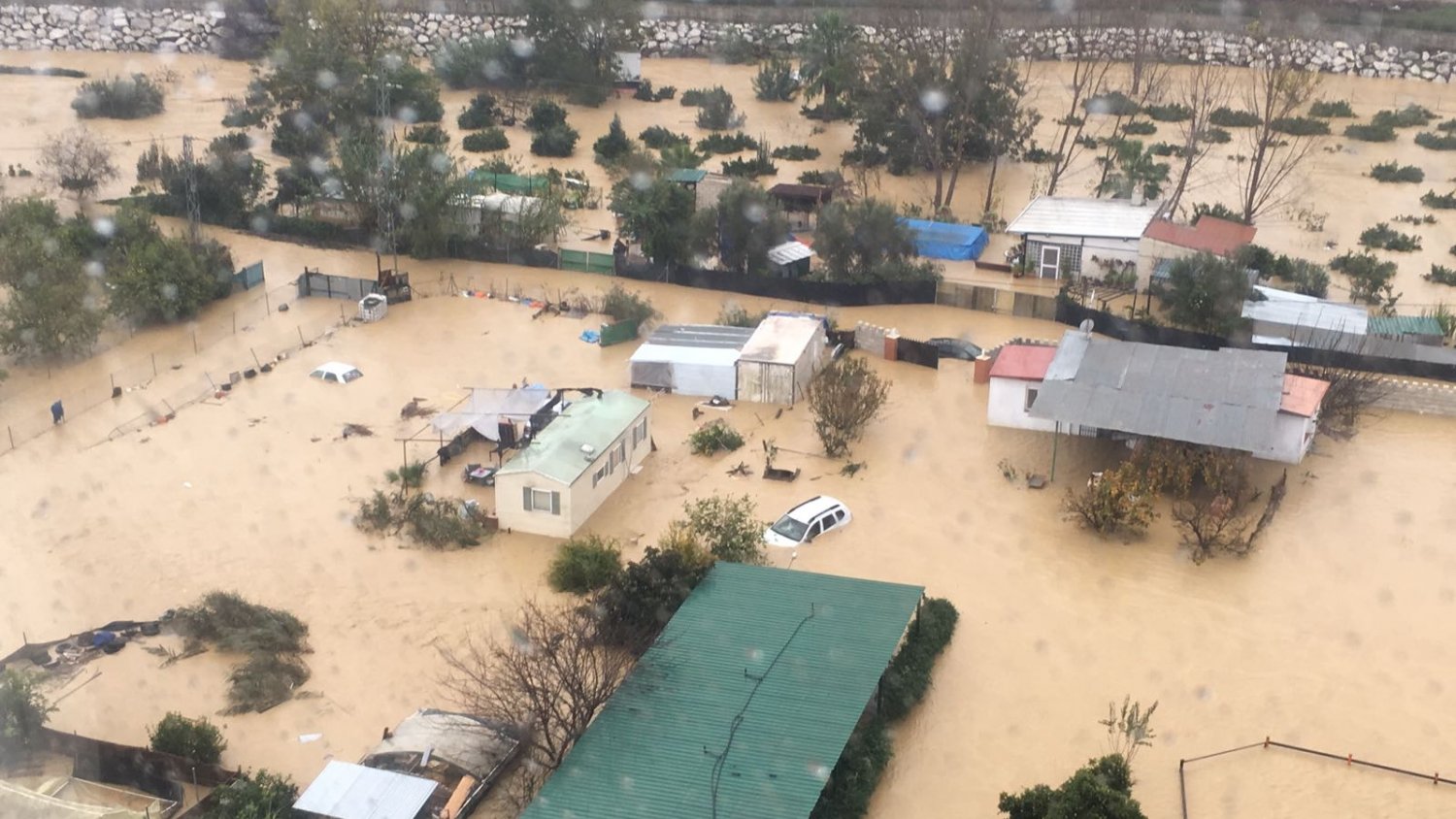 Fallece una persona en Estepona por las fuertes lluvias