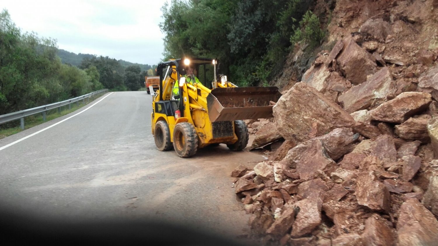 La Diputación actúa en una treintena de carreteras de la provincia por el temporal del fin de semana
