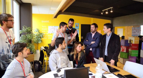12 equipos de estudiantes de la UMA maduran ideas en el concurso 'Ideas Factory'