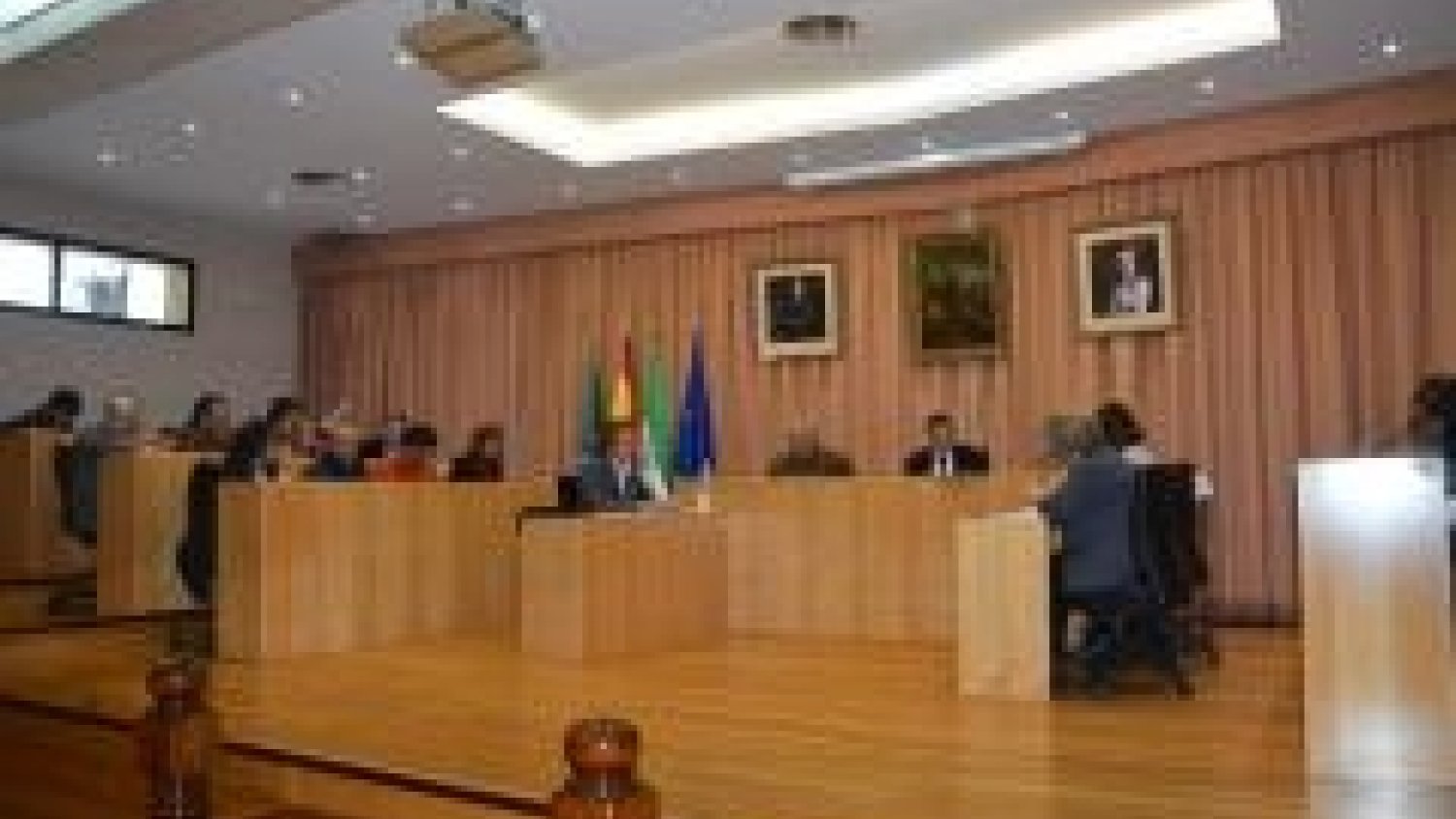 Vélez-Málaga aprueba la creación de una mesa de trabajo para diseñar acciones en la erradicación de la violencia de género