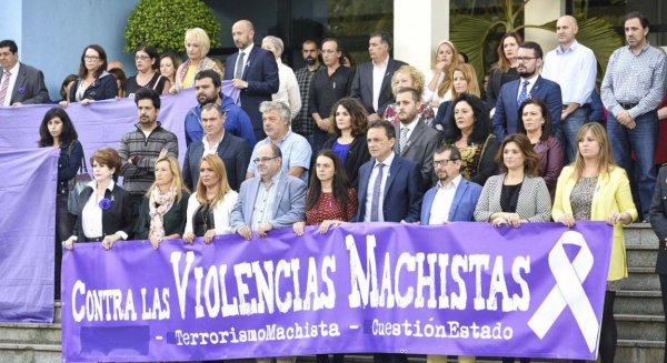 Torremolinos abre un frente común contra la violencia machista y activará un decálogo de acciones en su lucha