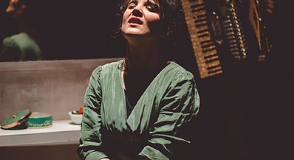 La obra 'Taxidermia de un gorrión' propondrá un viaje cargado de sinceridad a la vida de la cantante Édith Piaf