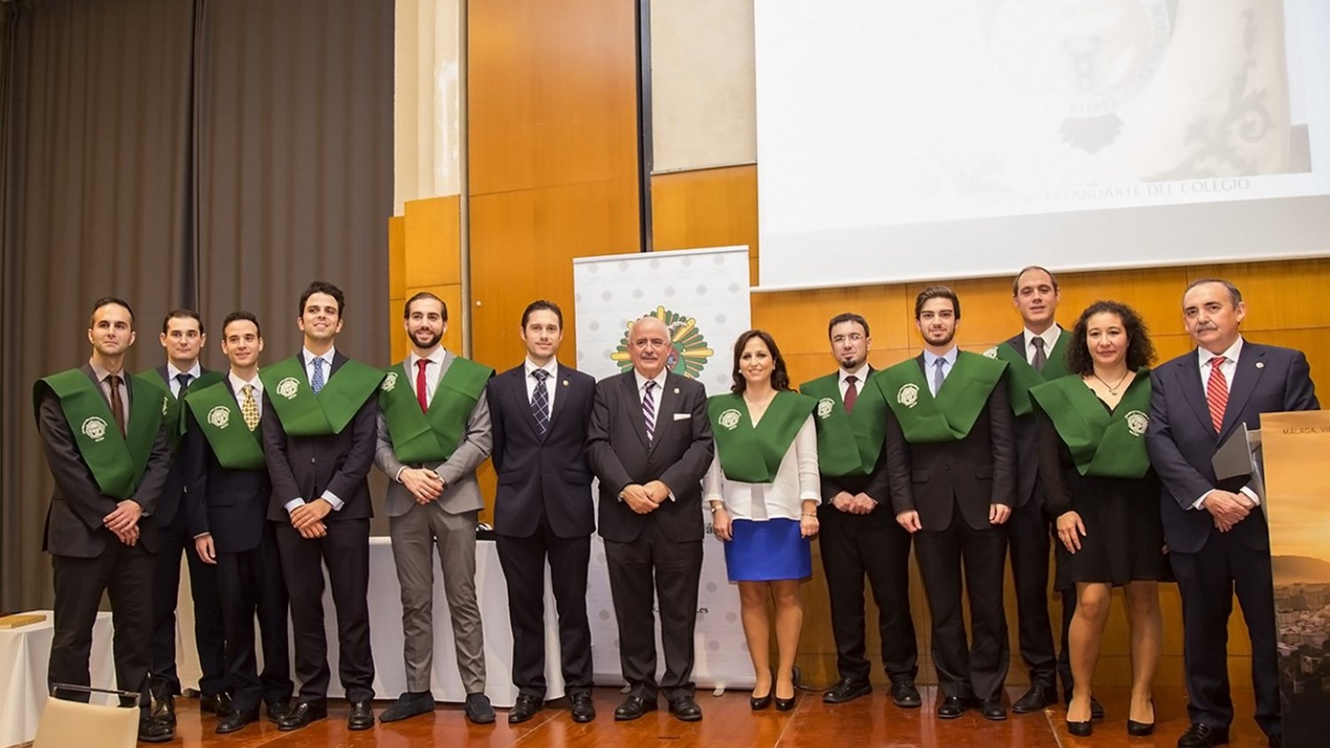 Honores y bienvenidas en el Colegio de Titulares Mercantiles
