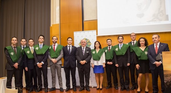 Honores y bienvenidas en el Colegio de Titulares Mercantiles