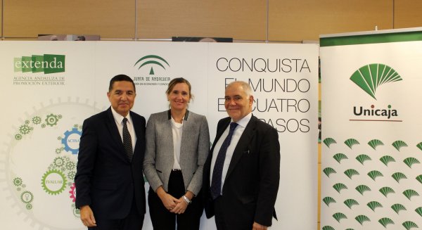 Unicaja y Extenda firman un convenio para impulsar la promoción de las empresas andaluzas en el extranjero