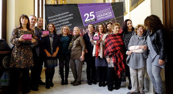Málaga presenta la campaña institucional contra la violencia de género