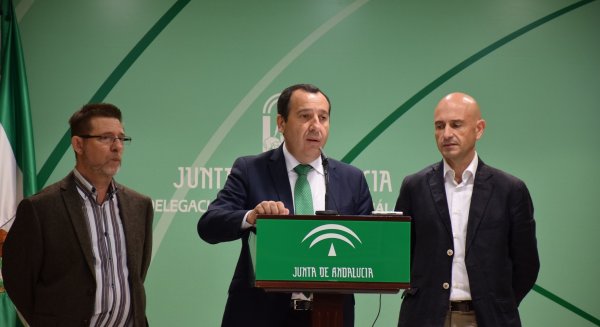 La Inspección Pesquera de la Junta decomisa más de 10.800 kilogramos de pescado ilegal en Málaga