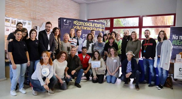 Más de 40 asociaciones participan en la semana del voluntariado de la UMA