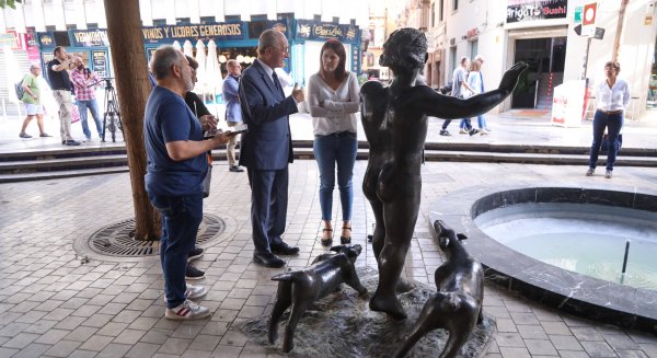 El Ayuntamiento restaura y pone en valor el conjunto escultórico de Uncibay y Granados