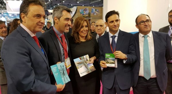 Torremolinos lanza al mercado británico su nueva imagen como un destino de doce meses, más completo y renovado