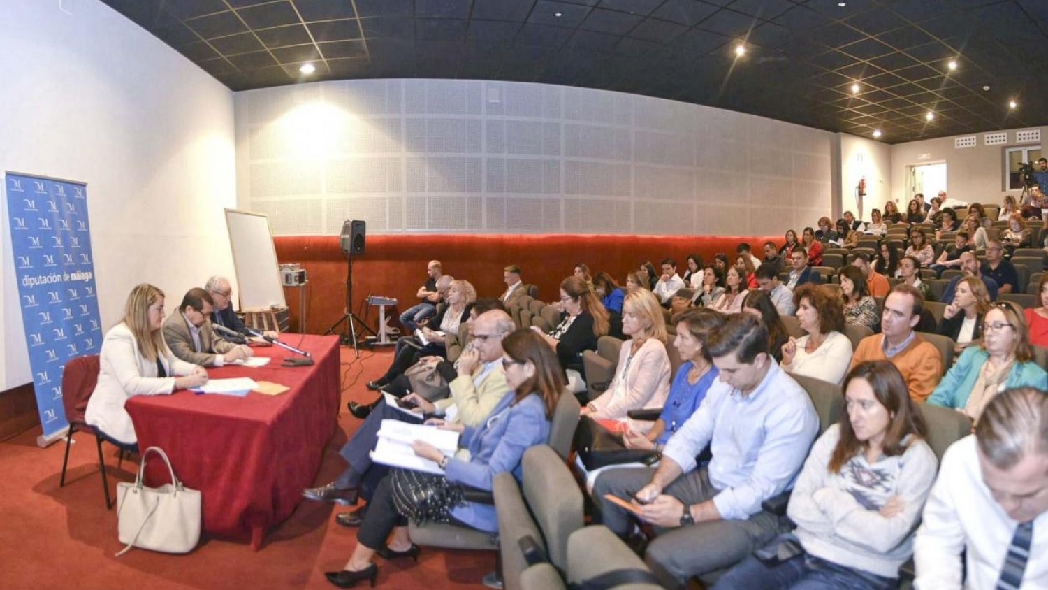 Torremolinos reúne a responsables municipales y abogados en una jornada sobre la mediación hipotecaria