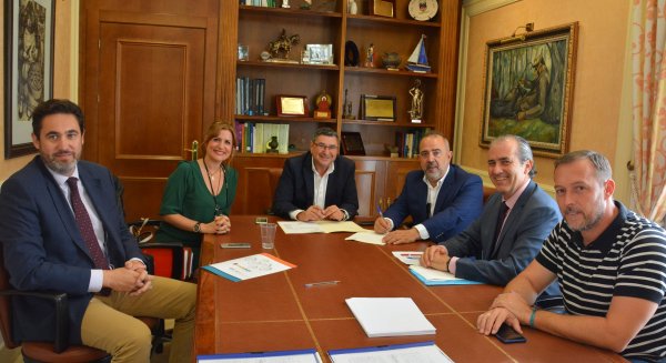El Parque Tecnoalimentario Costa del Sol Axarquía cierra la firma de otras dos parcelas para Avomix y Reyes Gutiérrez