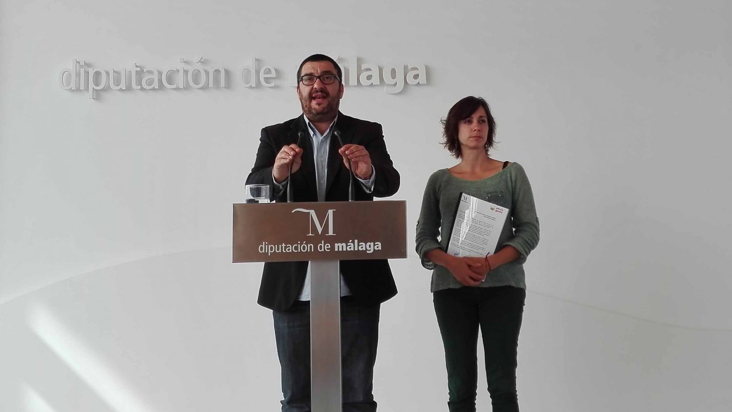 IU presenta un documento de negociación presupuestaria que condiciona su futura postura