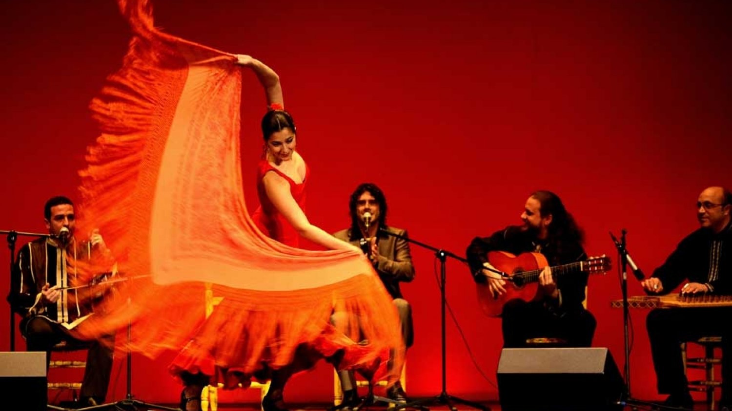 El Ayuntamiento lleva al Auditorio Felipe VI el espectáculo de flamenco “El Patio de Estepona”