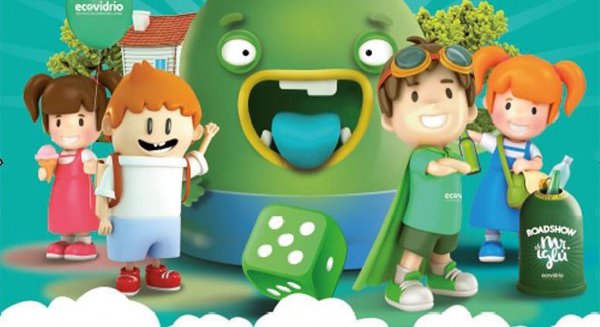 El Paseo Real de Antequera acoge el desarrollo de una actividad de concienciación medioambiental sobre el reciclaje del vidrio