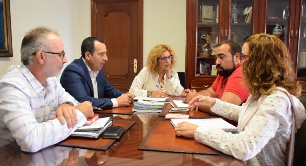 La Junta agilizará los trámites para la puesta en marcha de los proyectos de Nerja acogidos al programa comunitario EDUSI