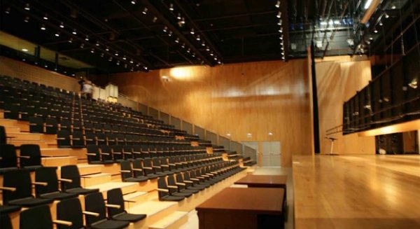 La esclavitud del siglo XXI a debate en una jornada formativa en el auditorio Edgar Neville