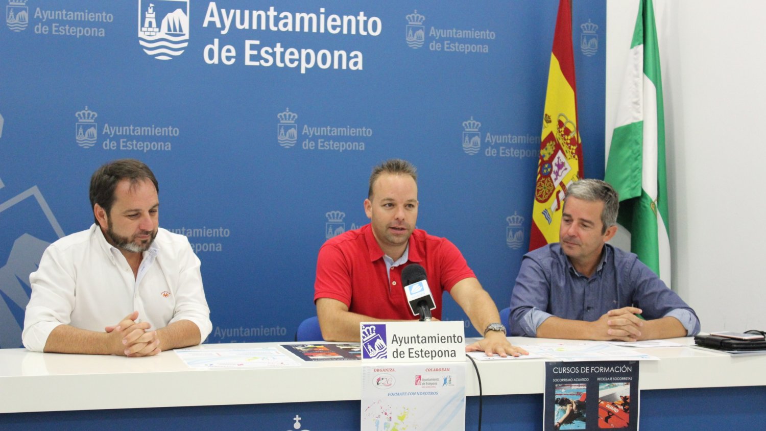 Estepona presenta una nueva oferta de cursos formativos para jóvenes, que contarán con una reducción en el precio