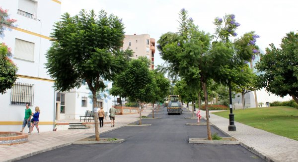 Estepona comienza los trabajos del III Plan Municipal de Asfaltado en más de una veintena de calles