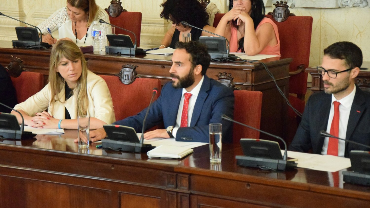 El PSOE rechaza las bonificaciones del PP porque son un timo y no llegan a las familias malagueñas que realmente las necesitan