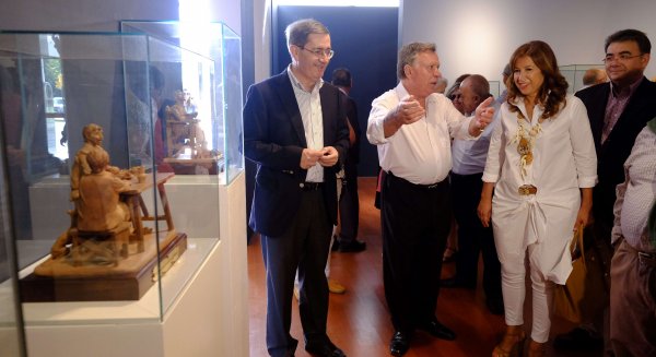 El Área de Educación se suma al IV centenario de la muerte de Cervantes con una exposición de esculturas de Paco Tito en el MUPAM
