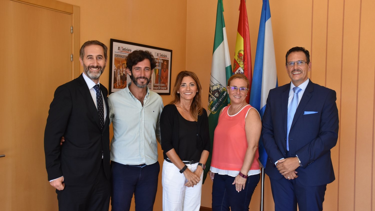 Fuengirola recibe 350 lotes de artículos escolares a través de la campaña “Tu material estrella” para familias con menos recursos