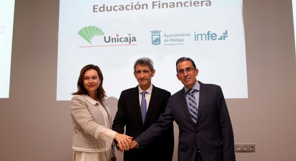 Unicaja, el Proyecto Edufinet y el Instituto Municipal para la Formación y el Empleo (IMFE) firman un acuerdo para impulsar programas de educación financiera