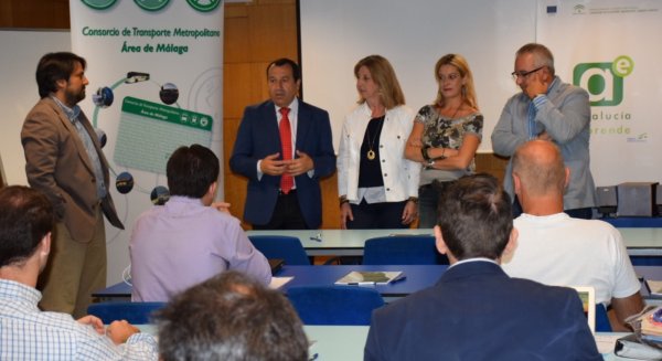La Junta anima a empresarios y emprendedores a explorar ideas de negocio en torno a la movilidad sostenible y el transporte público