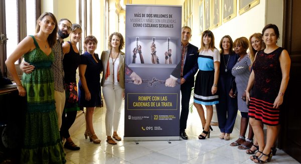 El Ayuntamiento de Málaga inicia una campaña de concienciación sobre la explotación sexual de mujeres y niñas