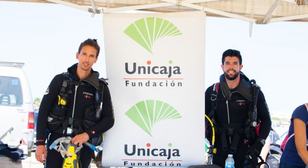 Unicaja colabora un año más en la limpieza de los fondos marinos de Málaga