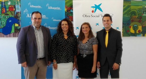 La campaña 'Tu material estrella' reparte 734 lotes de material escolar en el Valle del Guadalhorce