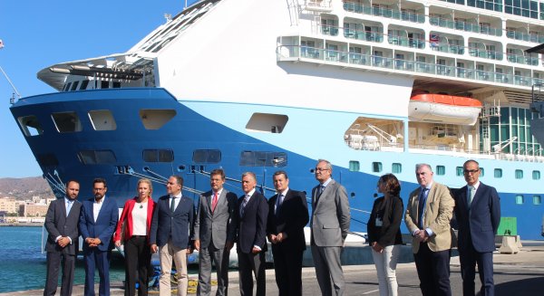 Rafael Catalá, Ministro de Fomento en funciones, visita el puerto de Málaga