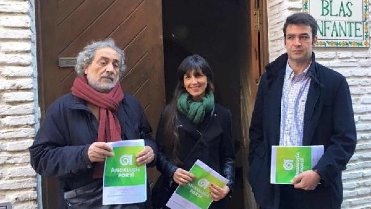 “AxSí no será una cadena de franquicias políticas locales”
