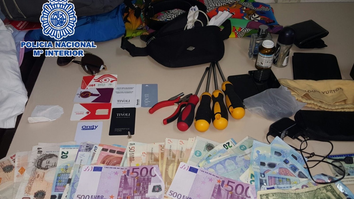 Detienen a un hombre en Málaga y recuperan joyas por valor de 200.000 euros