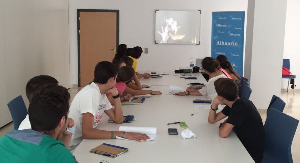 25 jóvenes de Alhaurín el Grande participan en un taller del IAJ contra la violencia de género