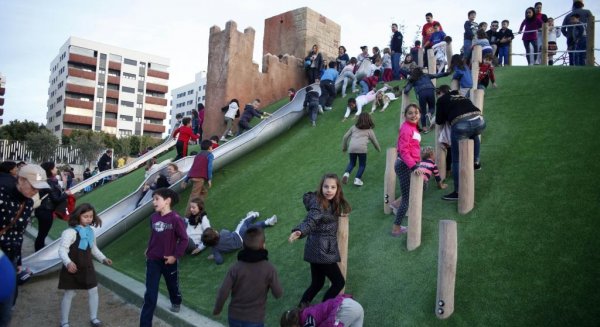 Familias de pueblos más pequeños de Málaga podrán optar al cheque bebé por nacimiento o adopción