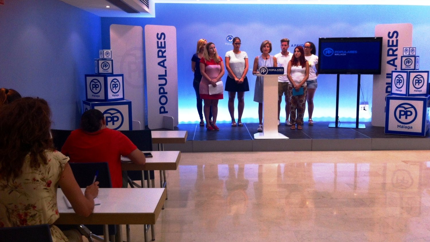 Oña (PP) denuncia que Andalucía es la comunidad que más recortes ha impuesto en Educación