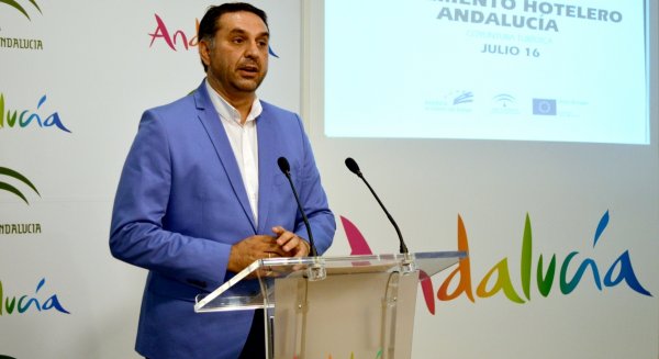Andalucía consolida su crecimiento y apunta a una reducción efectiva de la estacionalidad turística