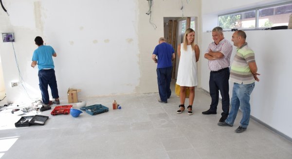 La Junta invierte más de 23.000 euros en la ampliación de dos aulas en el IES Christine Picasso de Málaga