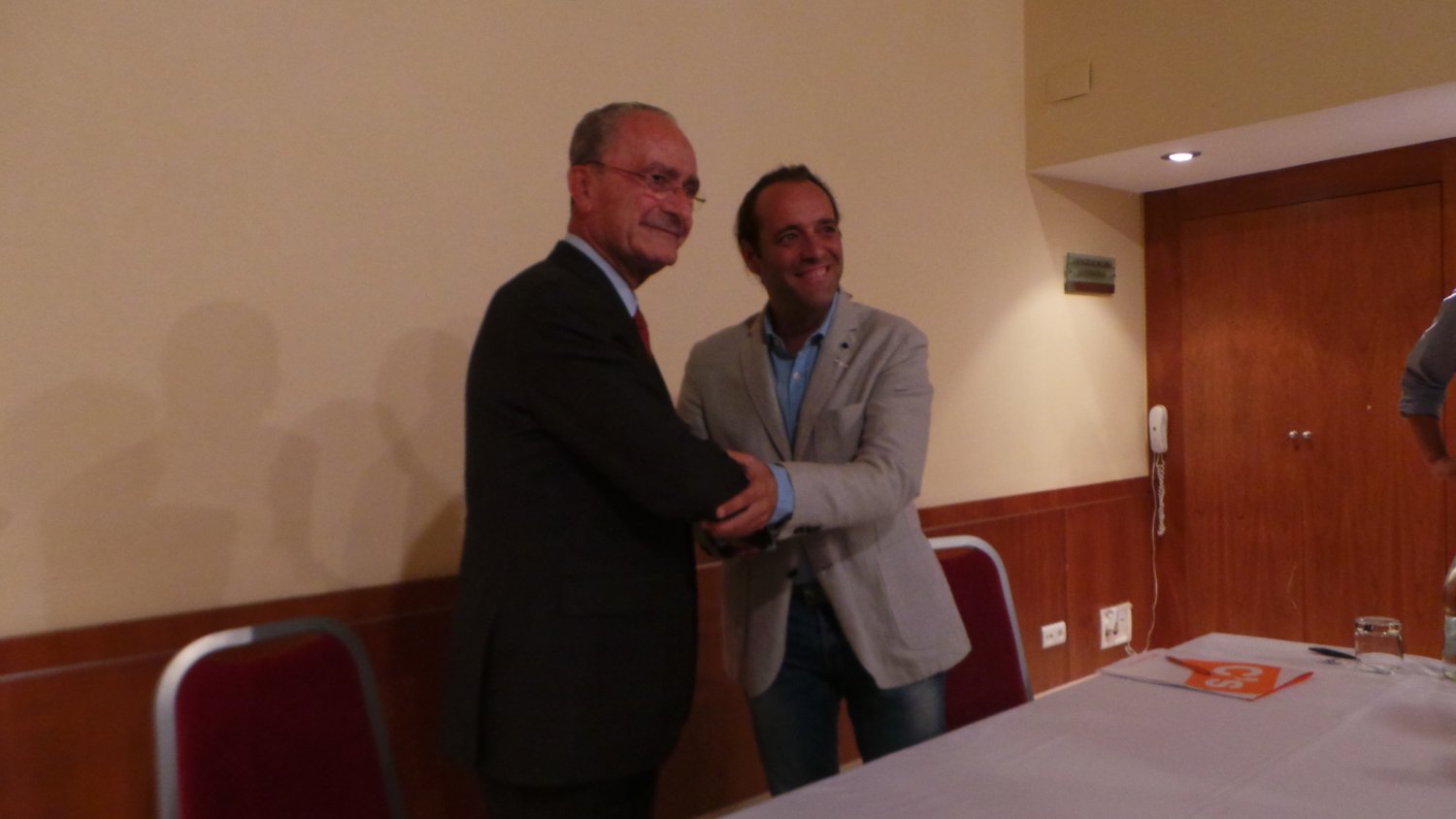 De la Torre y Ciudadanos firman un paquete de 26 medidas para Málaga