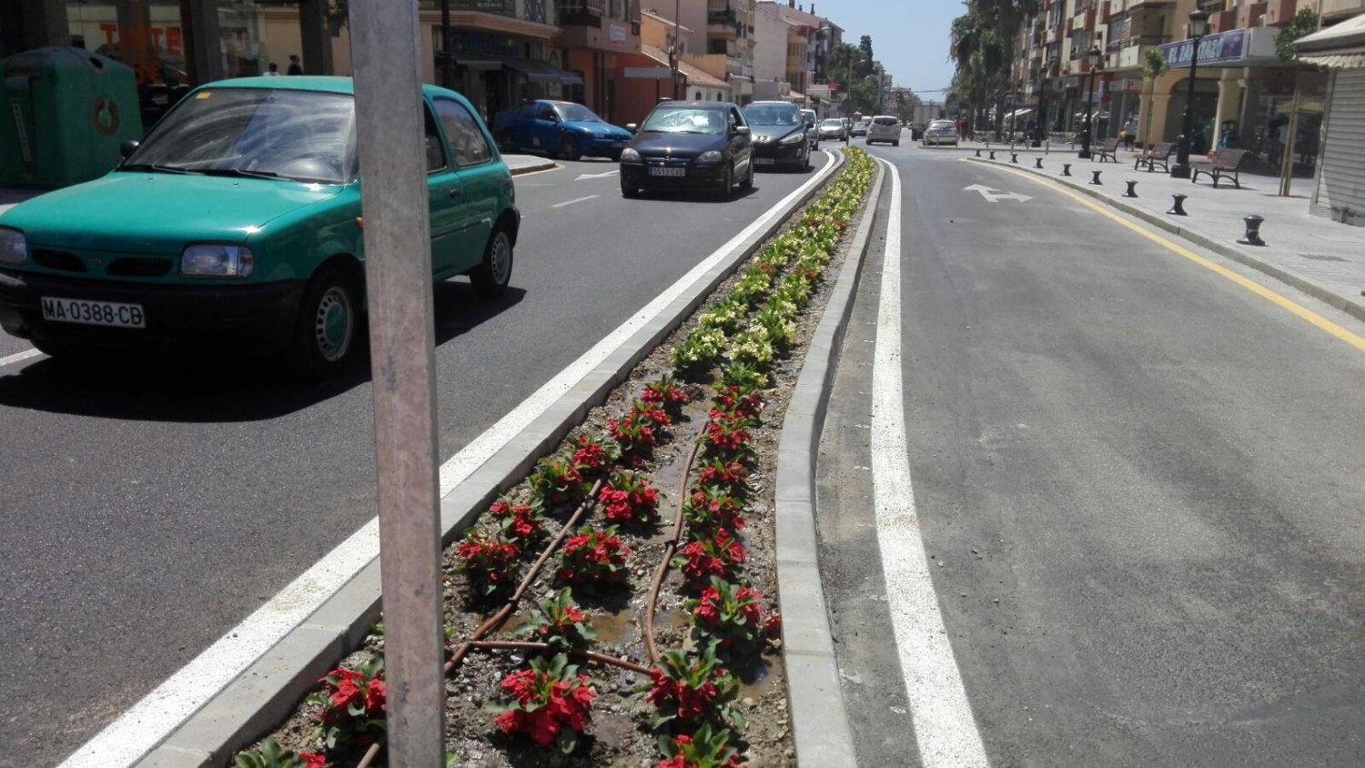 Finalizan los trabajos de reordenación del tráfico en el entorno del barrio de Capuchinos en Vélez-Málaga