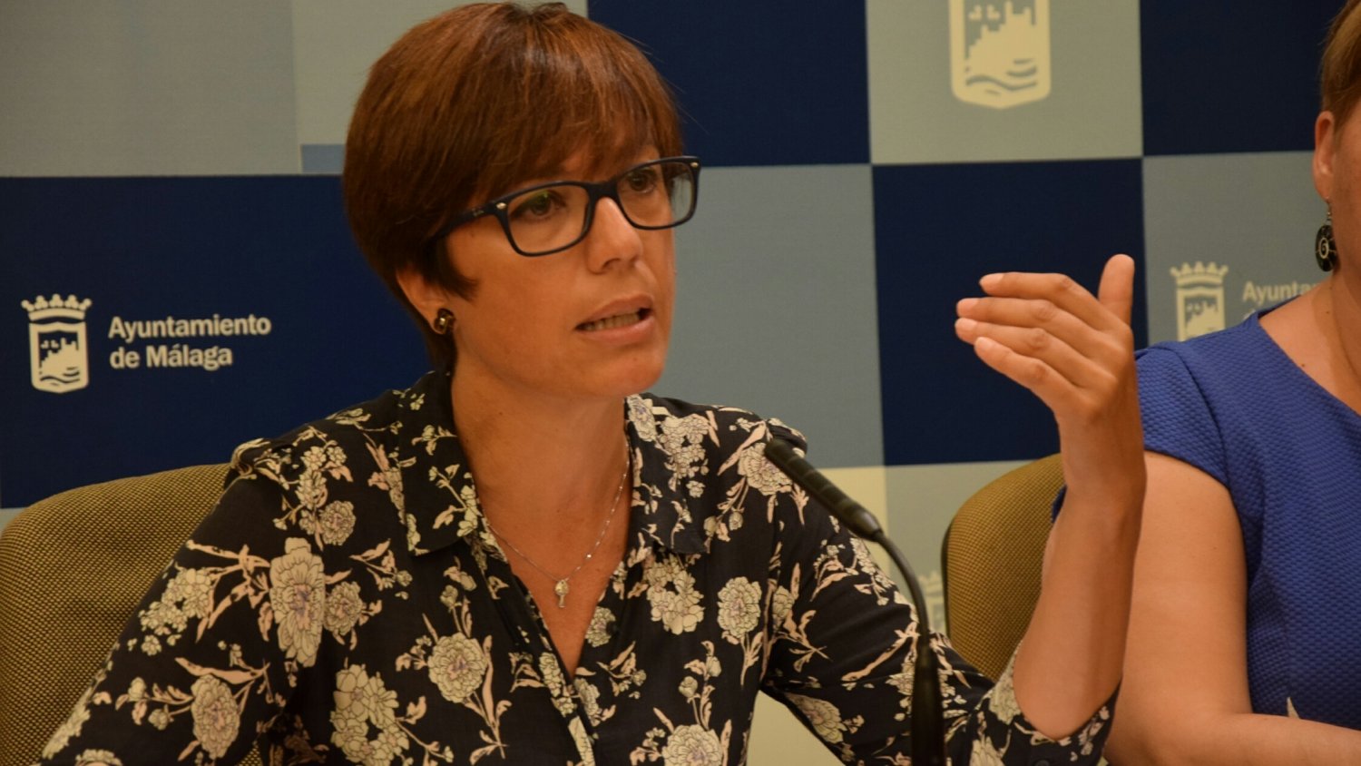 El PSOE propone que se multe a los bañistas que no respetan la prohibición de la bandera roja