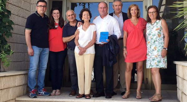El alcalde de Antequera acude a la nueva edición del Programa de Respiro Familiar de Verano