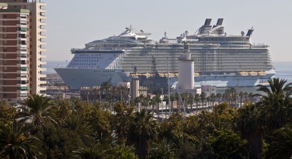 Las cifras del tráfico de cruceros en julio confirman la tendencia ascendente del verano en el puerto de Málaga